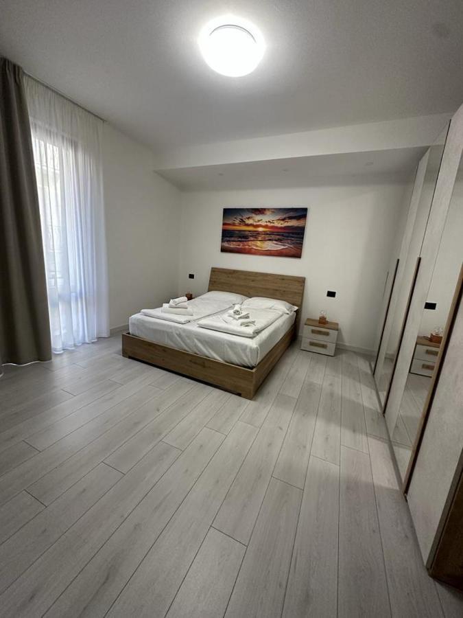 Cavour Apartment Center Bardolino Exterior foto