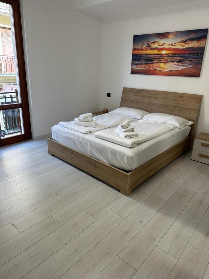 Cavour Apartment Center Bardolino Exterior foto