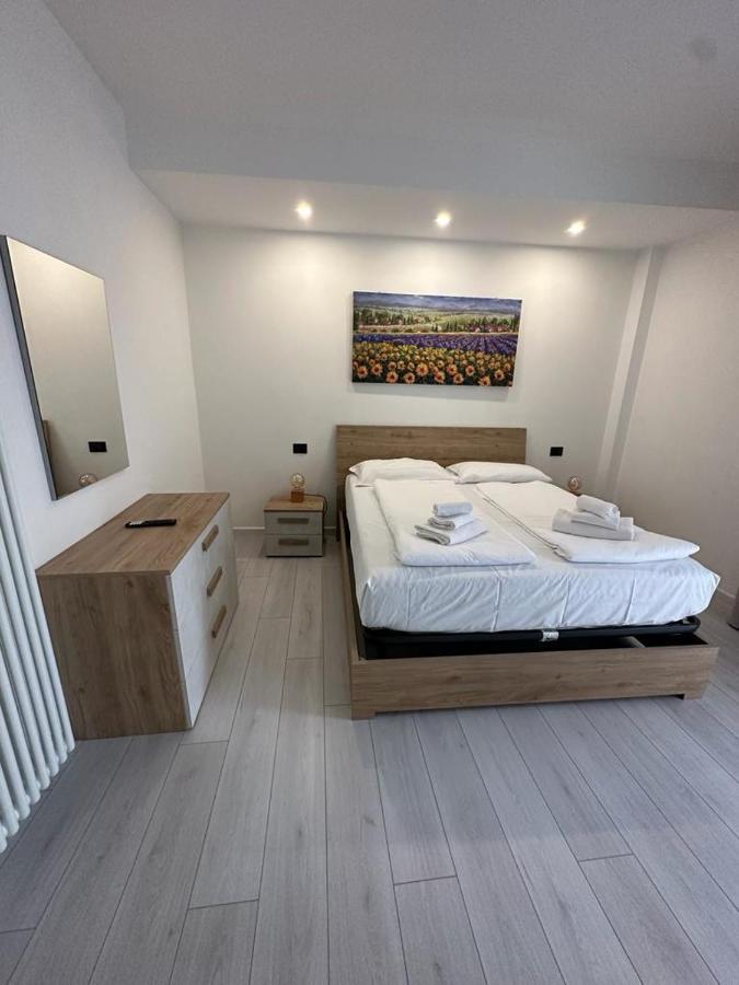 Cavour Apartment Center Bardolino Exterior foto